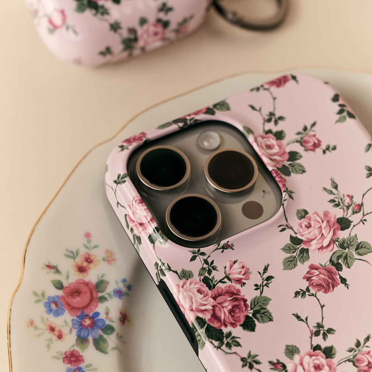 Alice - iPhone 16 Pro Max Case