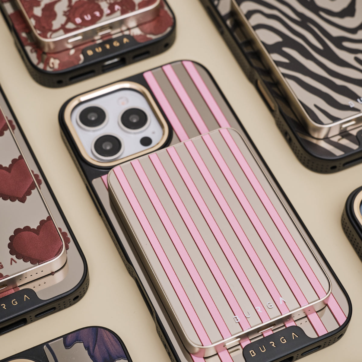 Strawberry Jam - Magnetic Power Bank