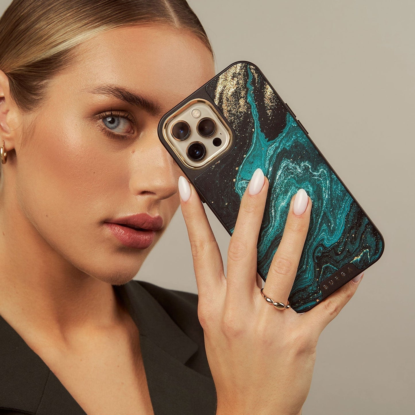 Emerald Pool - Elegant iPhone 13 Pro Max Case